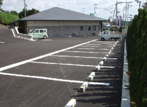 ふるさとの駐車場の画像